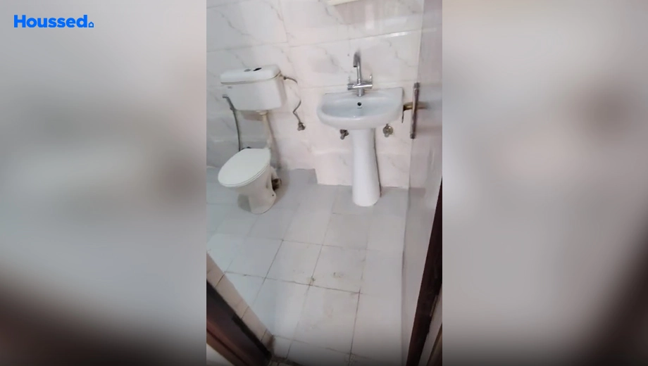 Project Image of 2 BHK Flat for Resale in Panchsheel Greens Phase 1, Sector 16 B - Image 45130