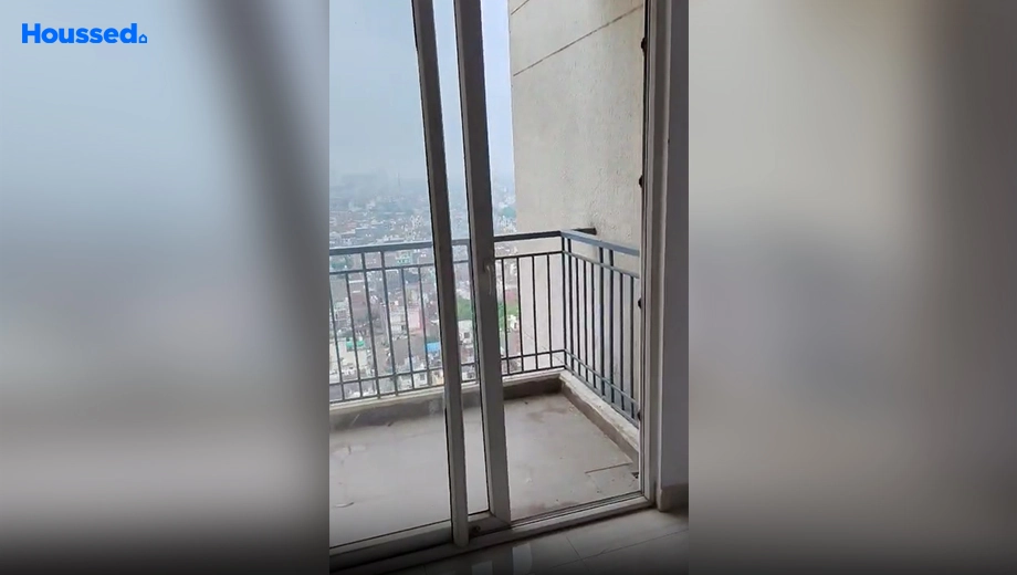 Project Image of 3 BHK Semi-Furnished Flat for Rent in Gaur City - Image 47047