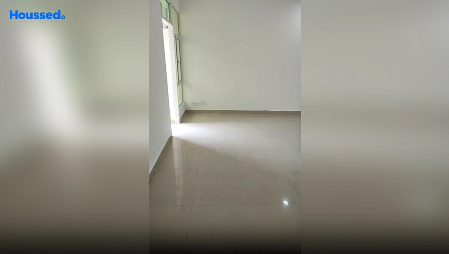 Project Image of 2 BHK Flat for Resale in Gaur City 12th Avenue, Sector 16 C - Image 47612