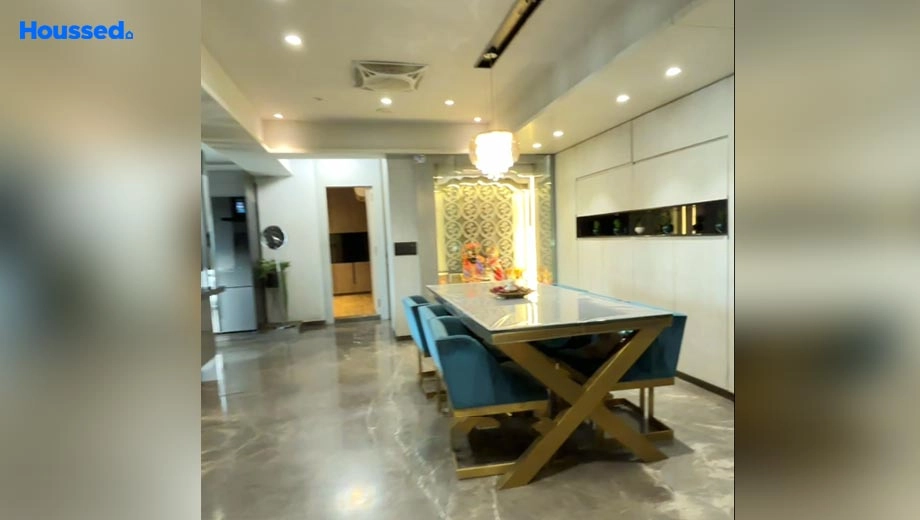 Project Image of 5 BHK Flat for Resale in Vesu - Image 49273
