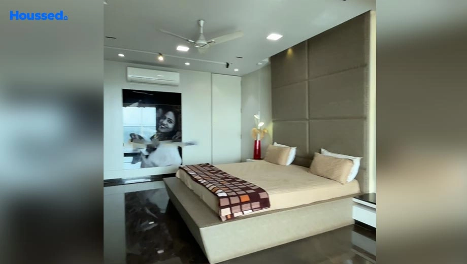 Project Image of 5 BHK Flat for Resale in Vesu - Image 49279